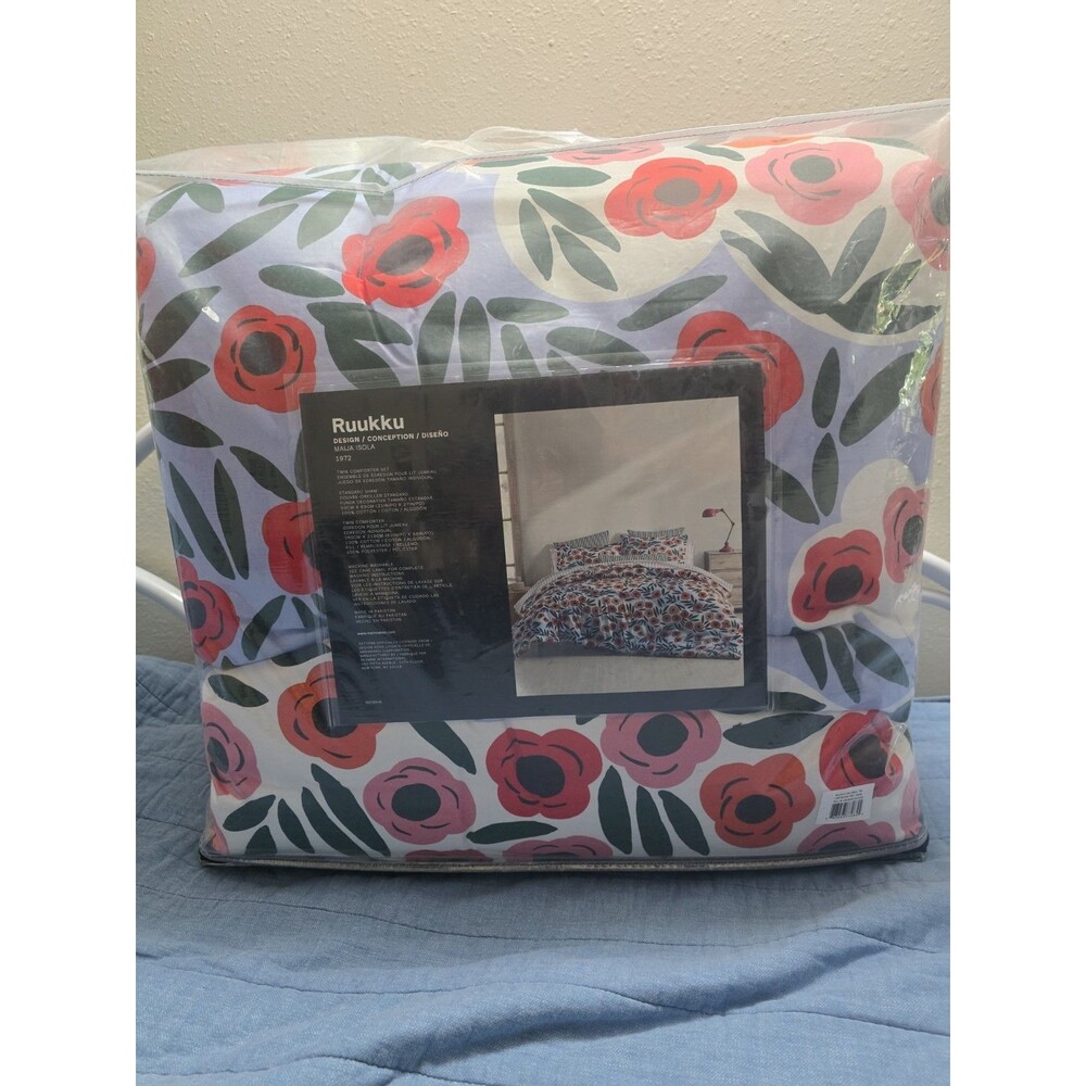 Marimekko Ruukku Twin Comforter Set.